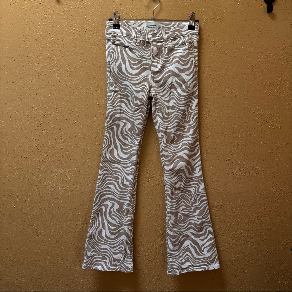 Abercrombie Kids Tan White Swirl Marble High Rise Flare Jeans Size 7/8 Long